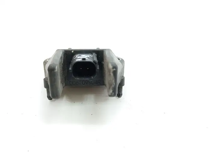 Lexus GS 300 350 430 450h (2004 - 2007) 8917345050 Датчик удара SRS — фото 4