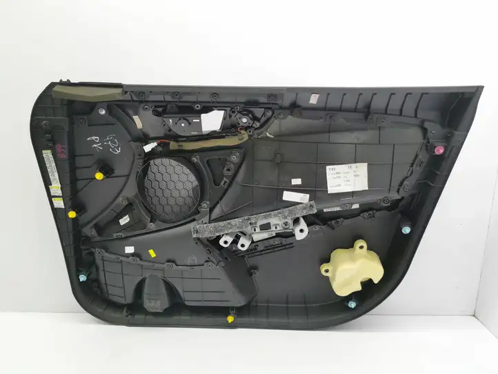Hyundai Veloster (2011 - 2017) 823012V240 Обшивка передней двери — фото 10