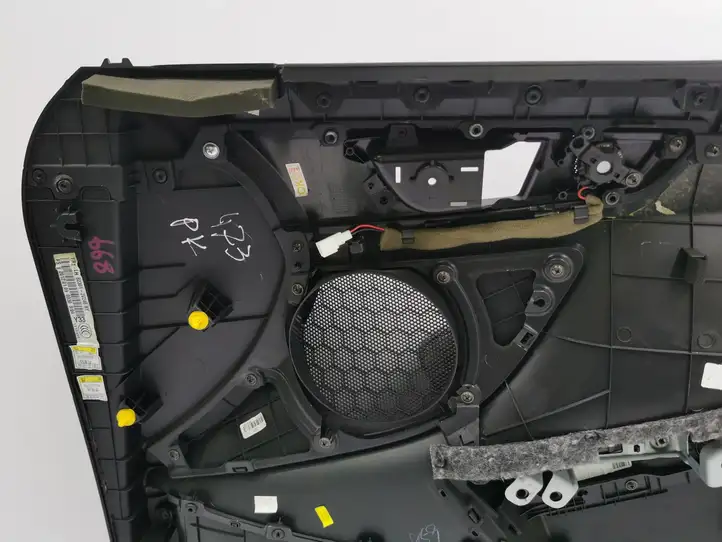 Hyundai Veloster (2011 - 2017) 823012V240 Обшивка передней двери — фото 11