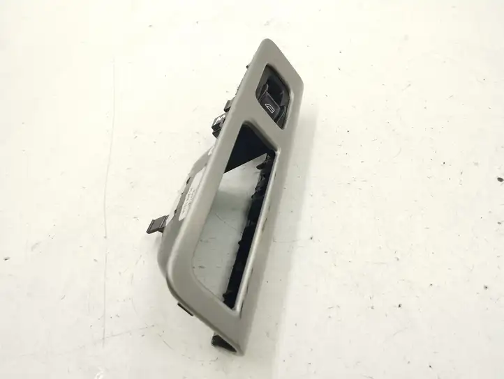 Volvo V50 (2008 - 2012) 8663813 Кнопка стеклоподъемников — фото 1