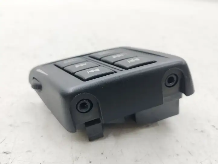 Volvo XC90 (2006 - 2014) 30746096 Кнопки на рулевом колесе — фото 5