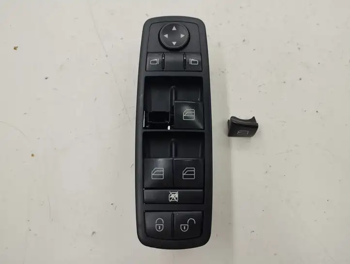 Mercedes-Benz B-class W245 (2005 - 2008) A1698206610 Блок кнопок стеклоподъемников — фото 1
