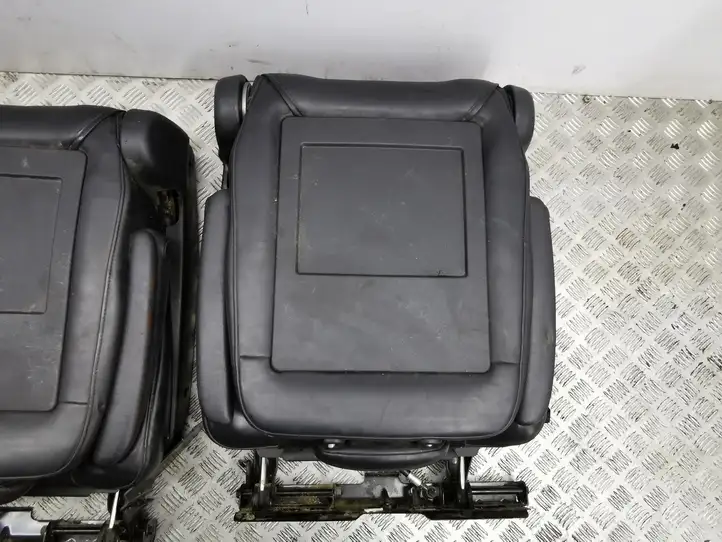Chrysler Grand Voyager V (2007 - 2010) Третий ряд сидений — фото 7