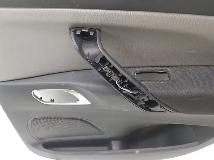 Citroen C4 Grand Picasso (2013 - 2016) 6307126249 Обшивка задней двери — фото 4