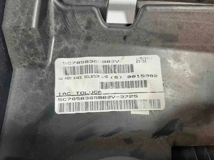 Volkswagen Jetta VI (2011 - 2018) 5C7858365B Нижняя отделка панели приборов — фото 4