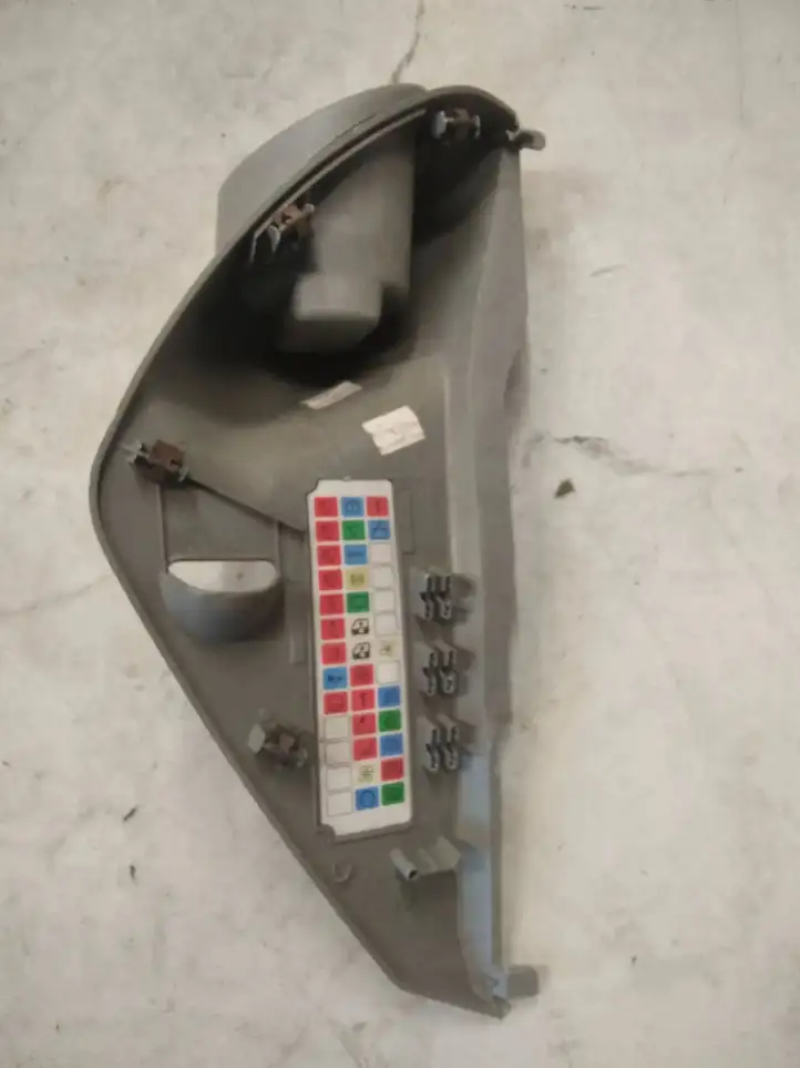 Renault Trafic II (X83) (2002 - 2014) 8200485615 Боковая отделка панели приборов — фото 2
