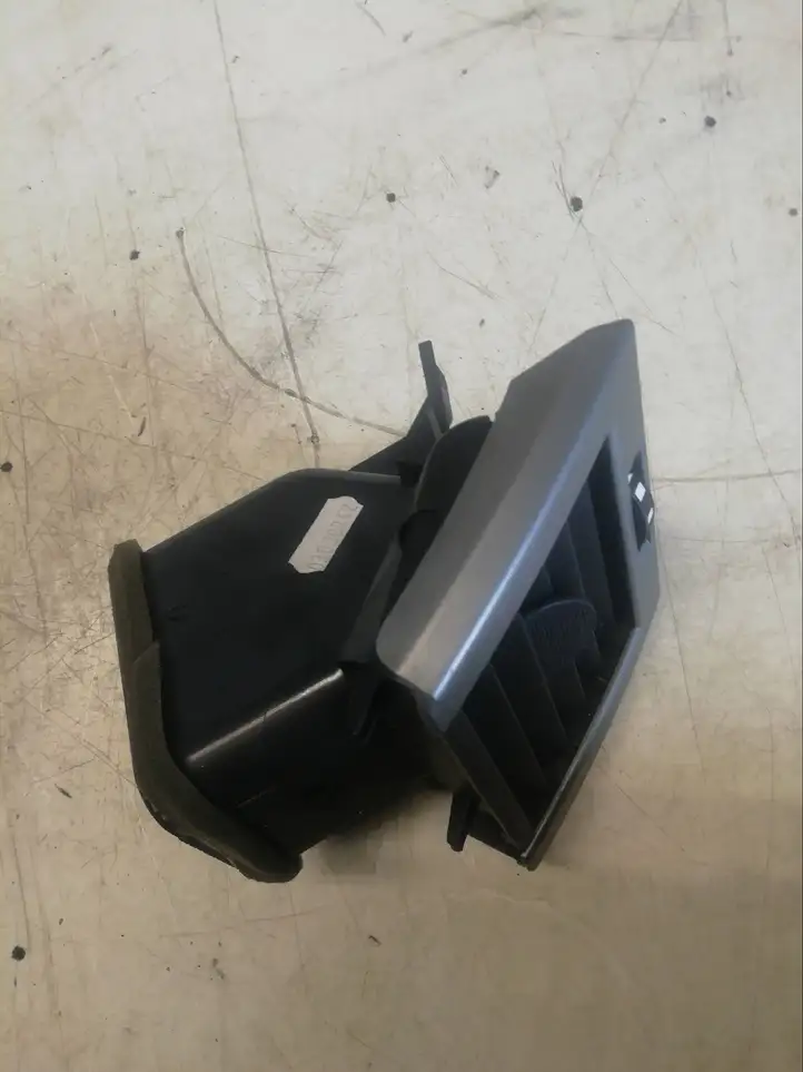 Land Rover Range Rover Sport L320 (2005 - 2009) 05529-000 Боковой воздушный дефлектор — фото 2