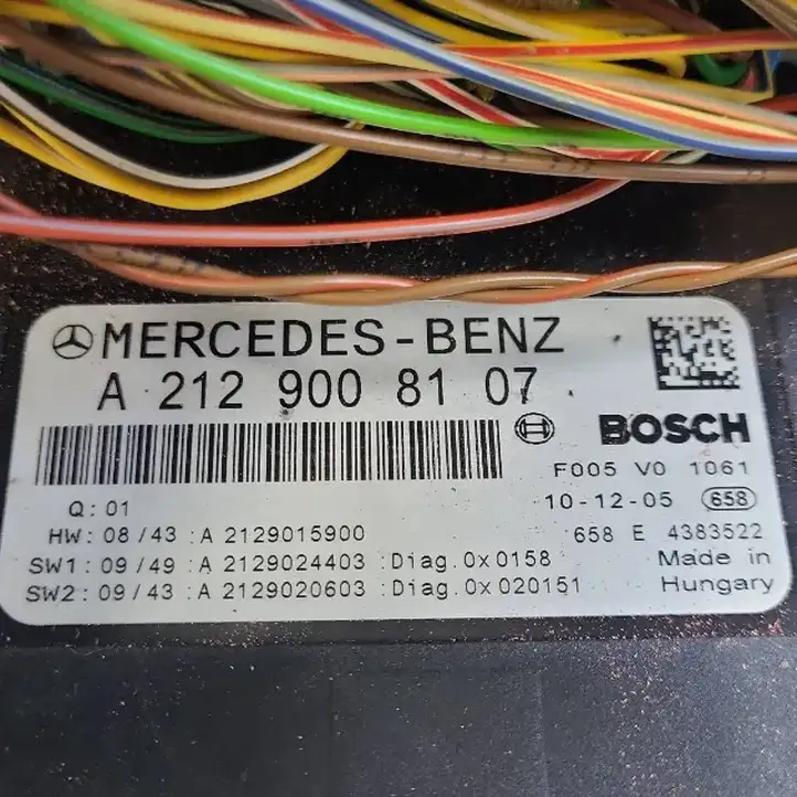 Mercedes-Benz C W204 (2007 - 2014) A2129008107 Блок предохранителей — фото 5