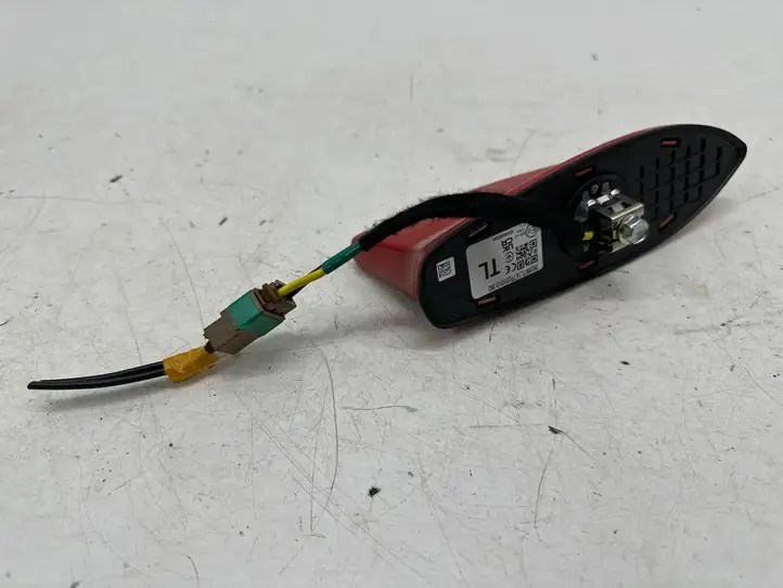 Nissan Qashqai J12 (2021 - ) GPS антенна — фото 2