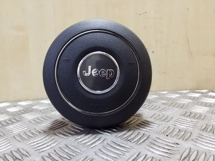 Jeep Grand Cherokee (2010 - 2021) P1GS311XLAH Подушка безопасности руля — фото 1