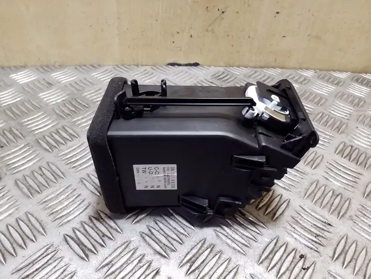 Jeep Grand Cherokee (2010 - 2021) X90016400DL Боковой воздушный дефлектор — фото 4