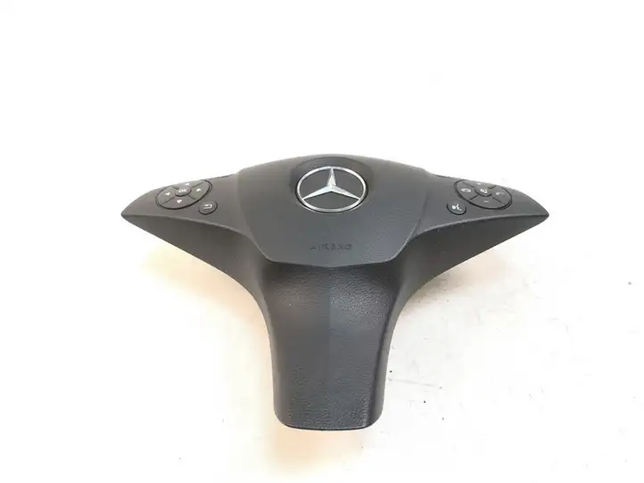 Mercedes-Benz C W204 (2007 - 2014) 306639099162 Подушка безопасности руля — фото 1