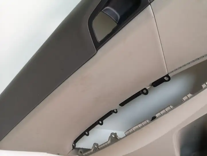 Kia Sportage (2014 - 2016) M83370F1000 Обшивка задней двери — фото 4