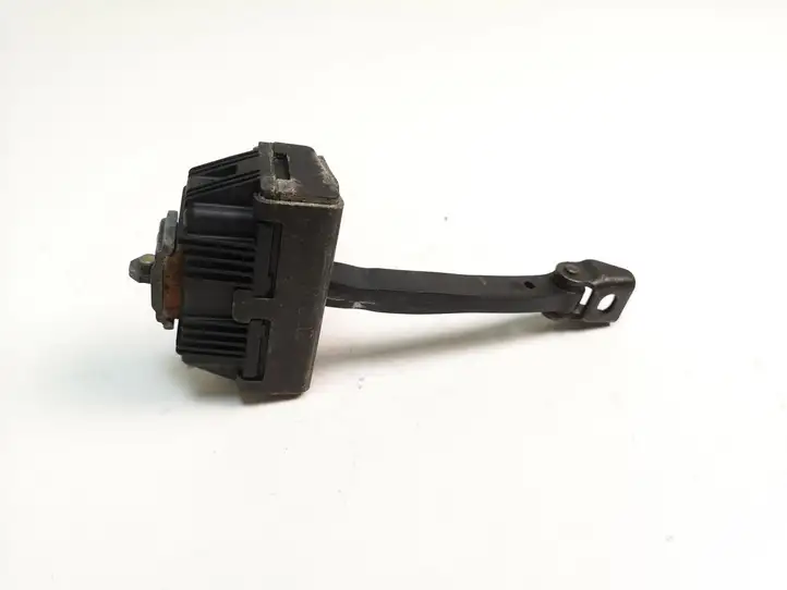 BMW 5 E60 E61 (2004 - 2010)  7033609 Ограничитель открывания передней двери