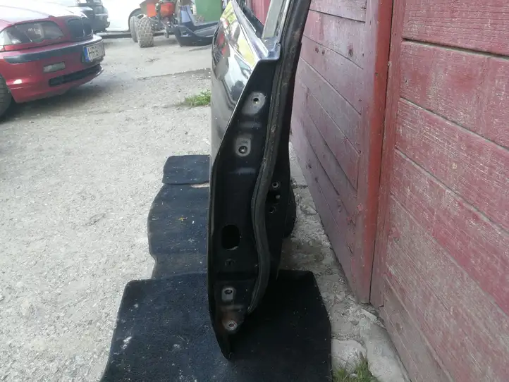 Honda Civic (2006 - 2011) Дверь — фото 2