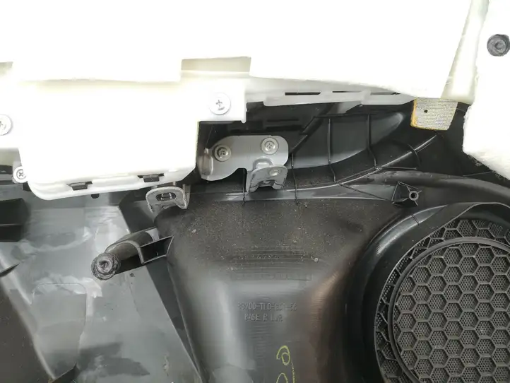 Honda Accord (2008 - 2016) 83700TL0G0156 Обшивка задней двери — фото 11