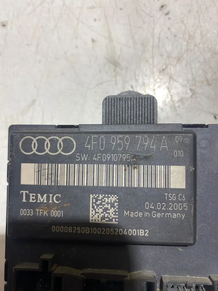 Audi A6 S6 C5 4B (2001 - 2004) 4F0959794A Блок управления дверью — фото 3