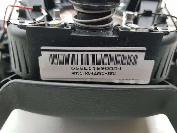 Ford Focus Grand C-MAX (2010 - 2019) AM51R042B85BEW Подушка безопасности руля — фото 3