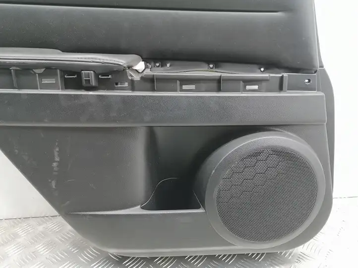 Mazda CX-7 (2006 - 2009) EH7468550G02 Обшивка задней двери — фото 3