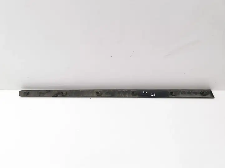 Peugeot 307 (2001 - 2005)  9634011077 Отделка (молдинг) передней двери