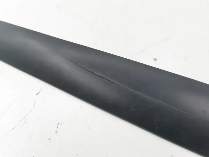 Peugeot 307 (2001 - 2005)  9634011077 Отделка (молдинг) передней двери