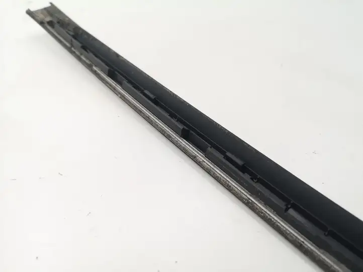 Mercedes-Benz E W212 (2009 - 2016) A2126900982 Накладка стоек лобового стекла — фото 9