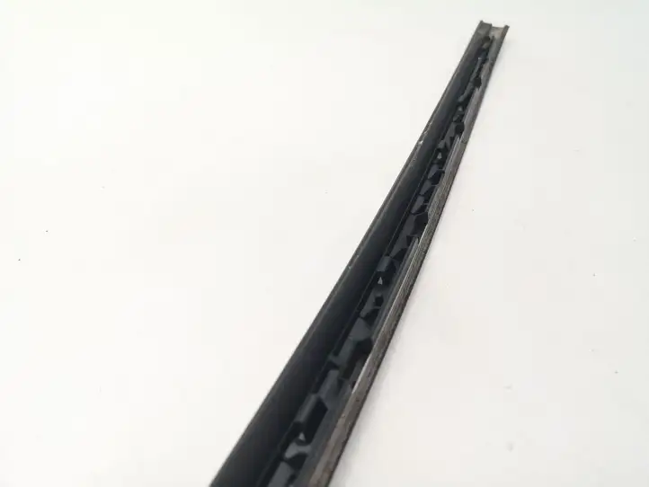 Mercedes-Benz E W212 (2009 - 2016) A2126901082 Накладка стоек лобового стекла — фото 10