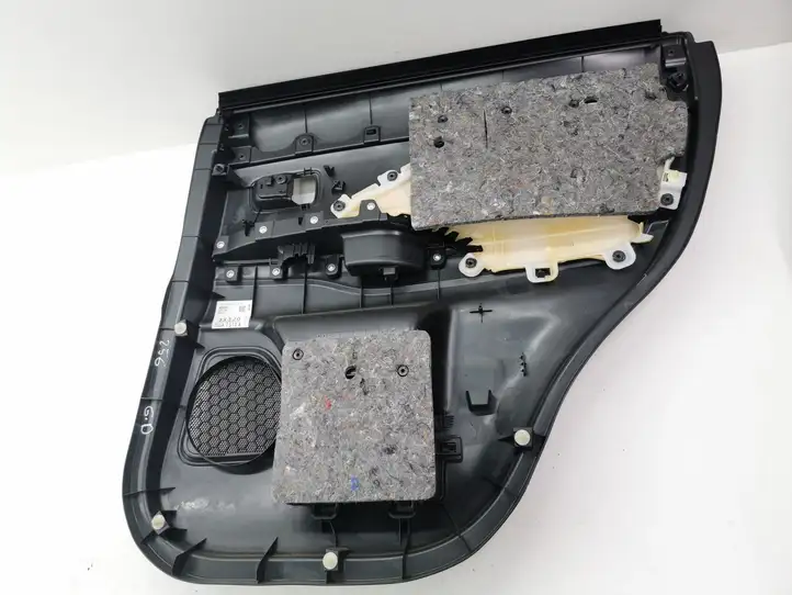 Nissan Qashqai (2013 - 2017) 7222A751XA Обшивка задней двери — фото 7