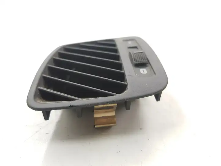Audi A6 S6 C5 4B (2001 - 2004) 4B0819793 Боковой воздушный дефлектор — фото 3