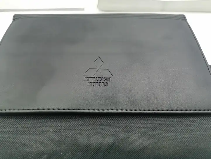 Mitsubishi Outlander (2012 - 2014) 0GFE13E2 Сервисная книжка — фото 2