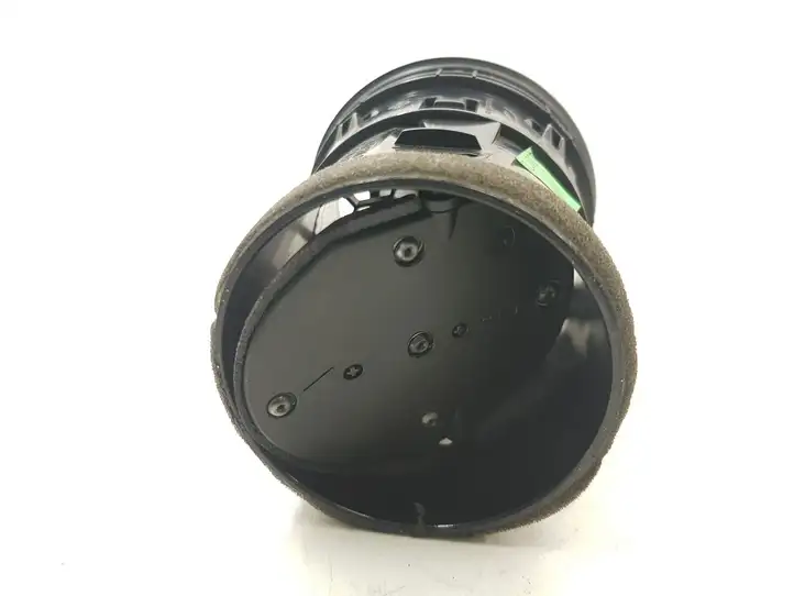 Nissan Qashqai (2006 - 2010) 68760JD10A Боковой воздушный дефлектор — фото 2