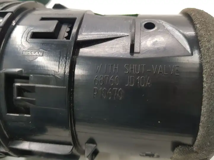 Nissan Qashqai (2006 - 2010) 68760JD10A Боковой воздушный дефлектор — фото 6