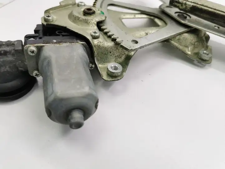 Lexus GS 300 350 430 450h (2004 - 2007) 8571030390 Электростеклоподъемник передний (комплект) — фото 2