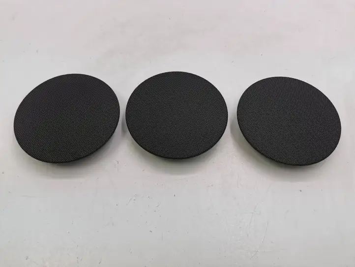 Chrysler 300C (2005 - 2011)  0UZ93TRMAA Отделка заднего динамика