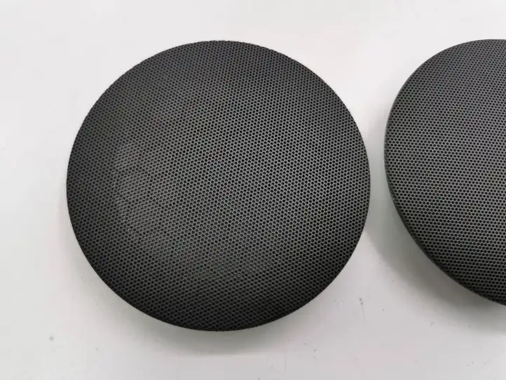 Chrysler 300C (2005 - 2011)  0UZ93TRMAA Отделка заднего динамика