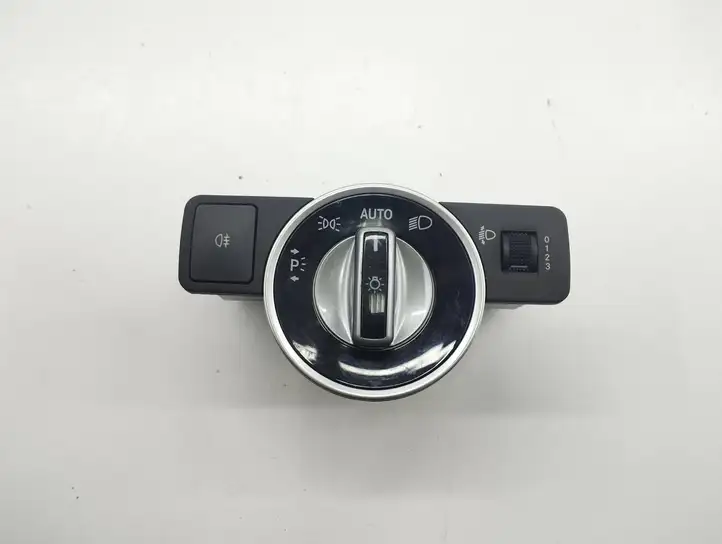 Mercedes-Benz B-class W246 (2011 - 2014) A2049053103 Включатель фонарей — фото 1
