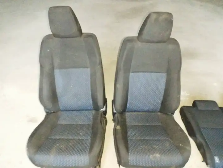 Toyota Auris E180 (2012 - 2018)   Комплект салона