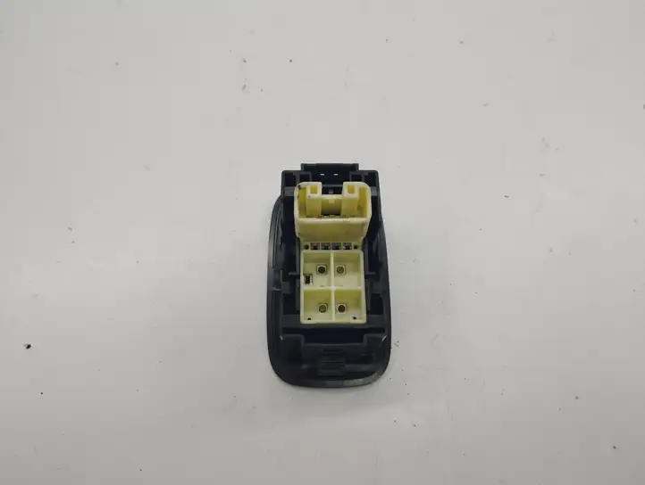 Toyota Auris 150 (2006 - 2012) Кнопка стеклоподъемников — фото 4