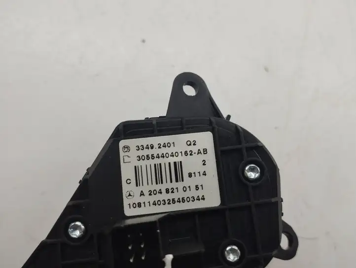 Mercedes-Benz C W204 (2007 - 2014) A2048210151 Кнопки на рулевом колесе — фото 2
