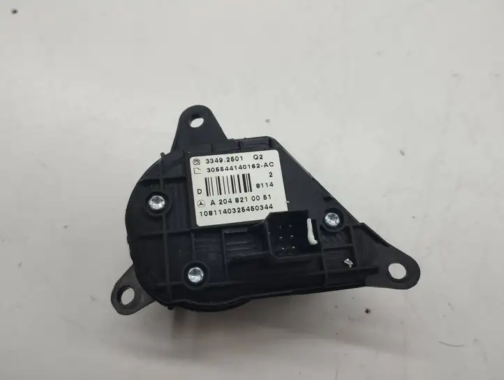 Mercedes-Benz C W204 (2007 - 2014) A2048210051 Кнопки на рулевом колесе — фото 2