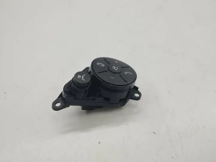 Mercedes-Benz C W204 (2007 - 2014) A2048210051 Кнопки на рулевом колесе — фото 5