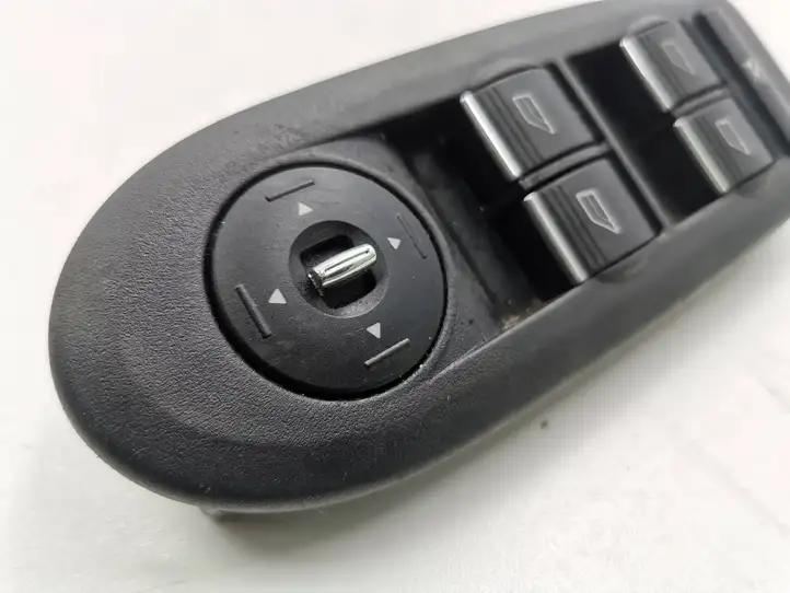 Ford Kuga I (2008 - 2012) 8M5T14A132AC Кнопка стеклоподъемников — фото 7