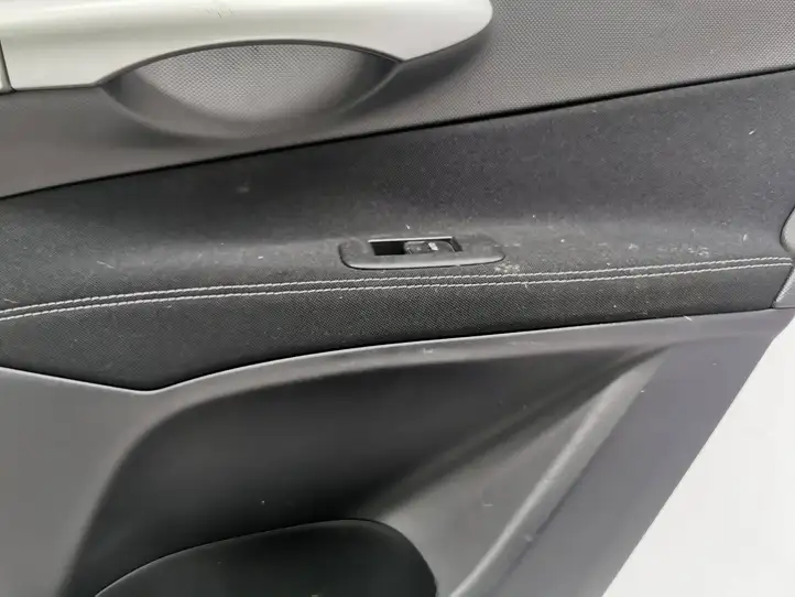 Toyota Auris 150 (2006 - 2012) 6778702010 Обшивка задней двери — фото 5