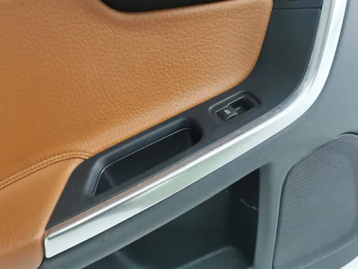 Volvo V60 (2010 - 2013) 8635872 Обшивка задней двери — фото 2