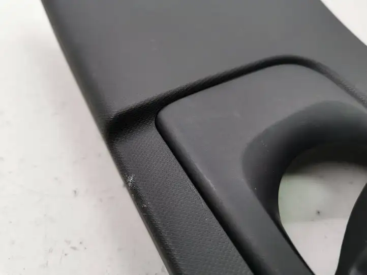 Audi A3/S3 8Y (2020 - )  8Y4867243A Отделка стойки (B) (верхняя)