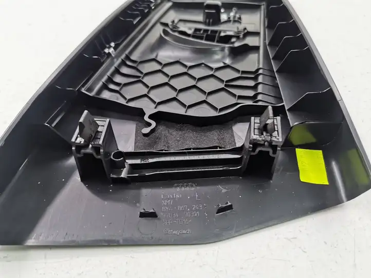 Audi A3/S3 8Y (2020 - )  8Y4867243A Отделка стойки (B) (верхняя)