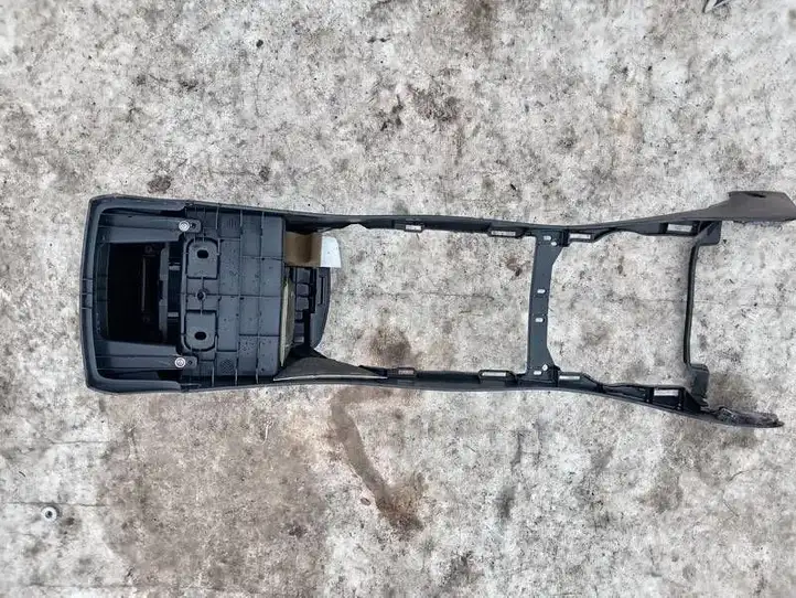 Toyota Hilux (AN10, AN20, AN30) (2011 - 2015) 588100K0 Прочие детали салона — фото 2