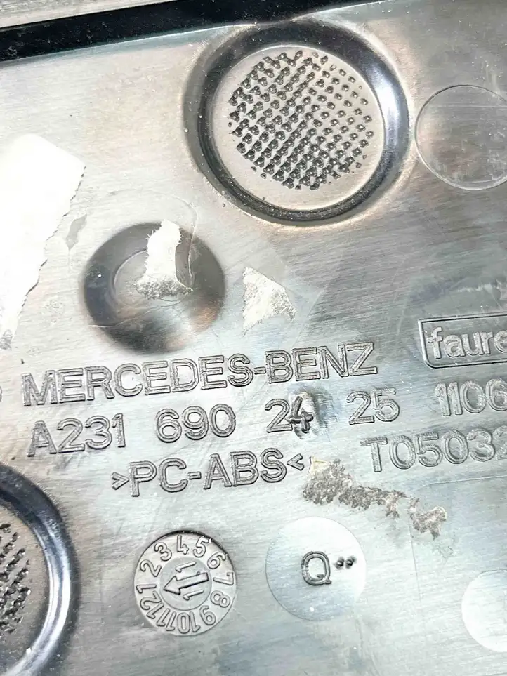 Mercedes-Benz SL R231 (2012 - 2019)  2316902425 Другая деталь салона