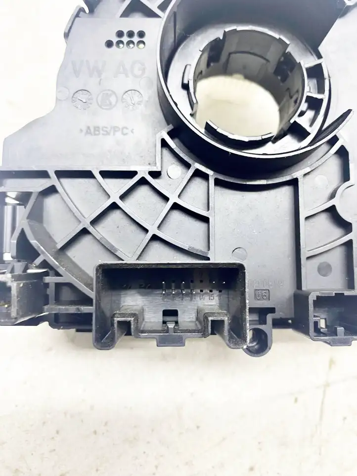 Audi A4 (2007 - 2011)  10200519 Датчик положения (угла) руля