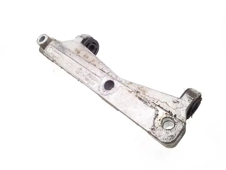 Volkswagen Fox (2005 - 2009)  06A129723Q Другая деталь отсека двигателя